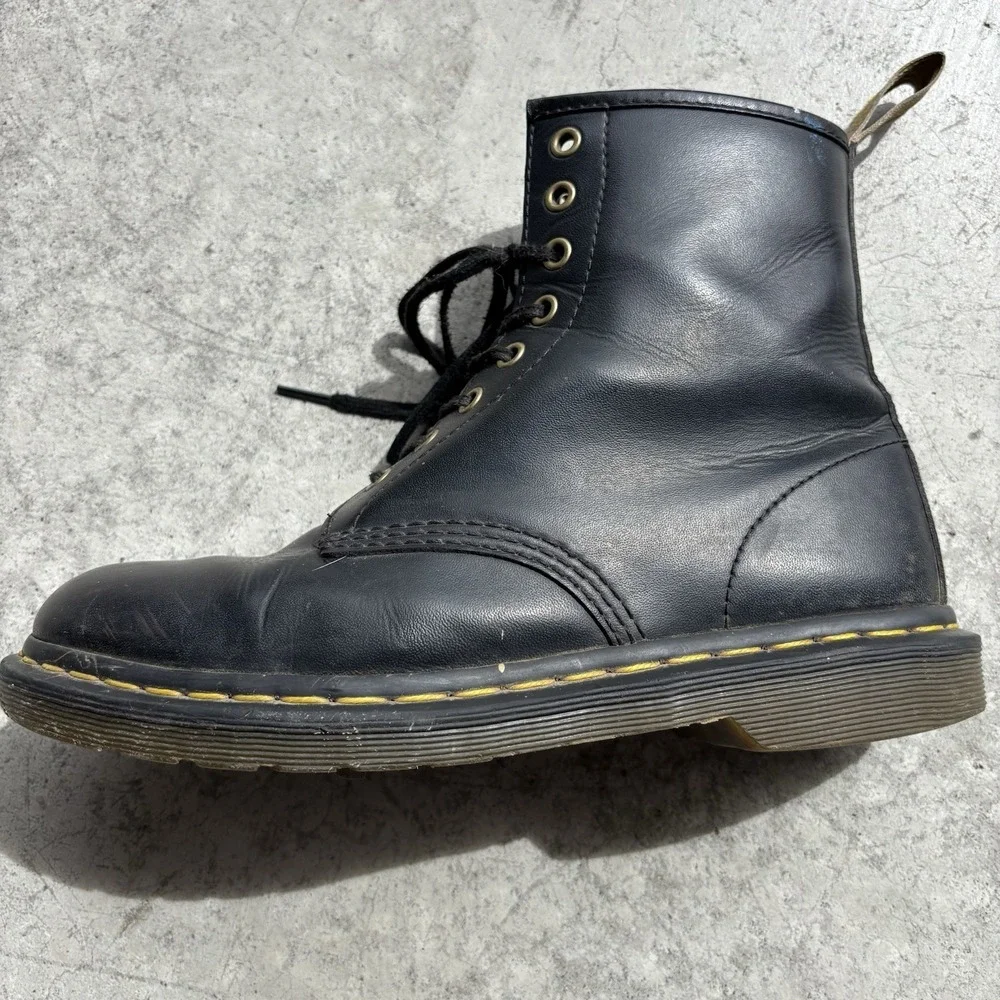 Doc Martens Smooth Leather Lace Up Boots Men's 9 (Different Pair)